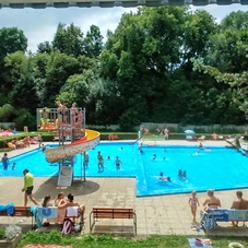 Outdoor swimming pool SNV